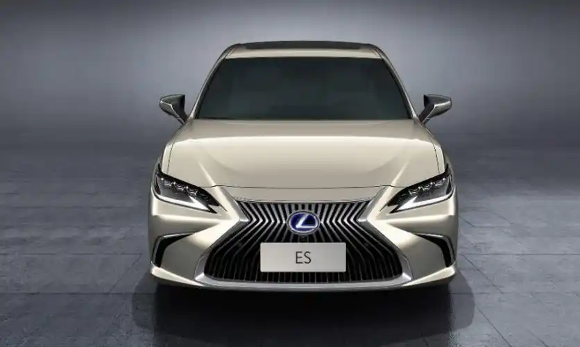 雷克萨斯车标和凌志有什么区别