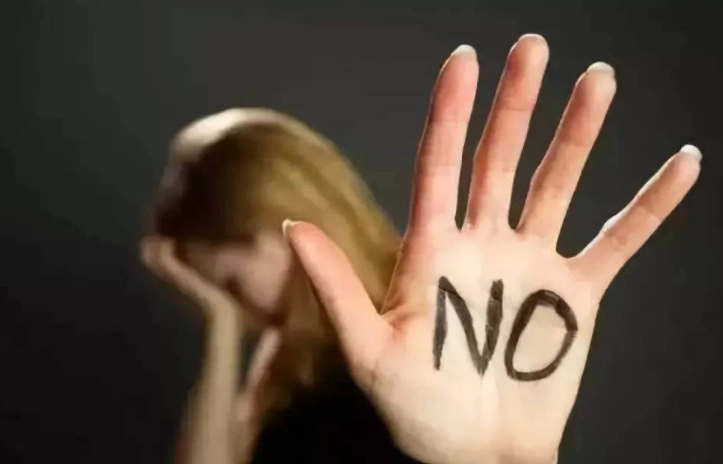 如何拒绝别人的暧昧高情商女人要懂得拒绝暧昧