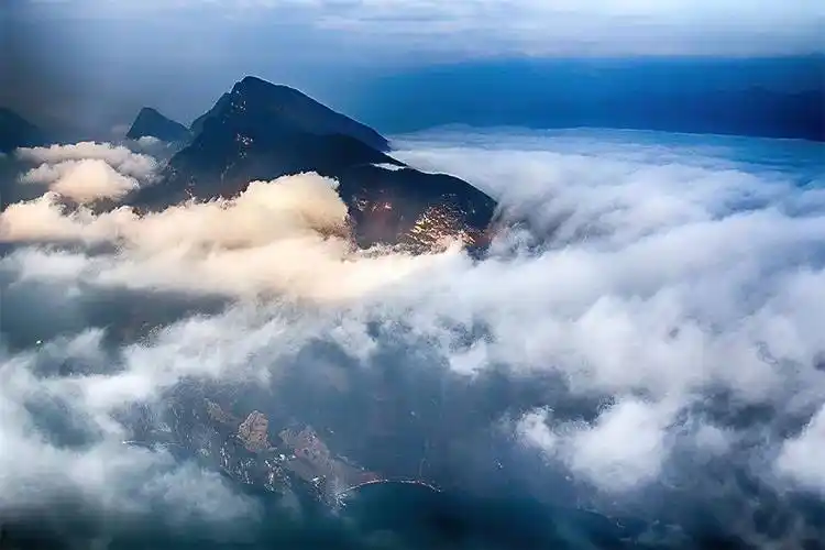 霸屏了巫山云海
