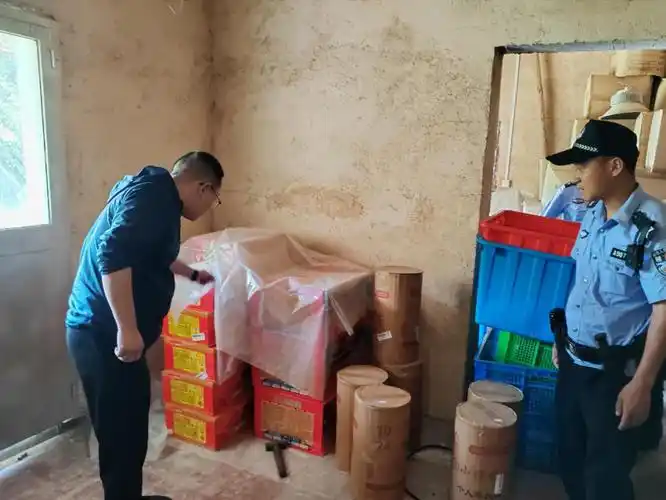 宁乡市流沙河镇:非法经营烟花鞭炮?依法查处!
