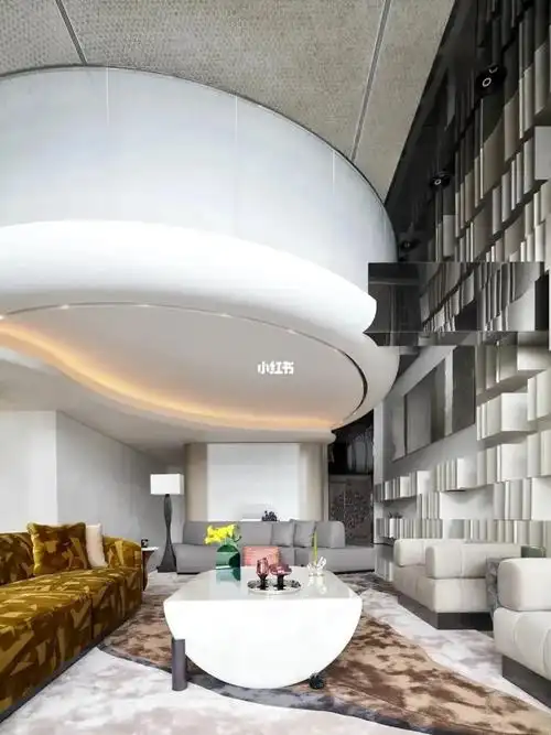 新出汤臣一品767㎡空中复式客厅挑空67米