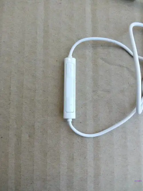 适用华为mate40p20nova6pro荣耀v30pro耳机手机耳机