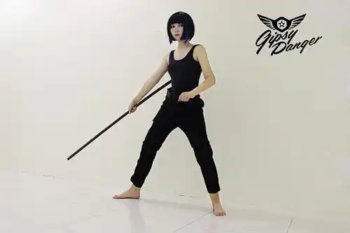 国人妹子高度还原 《环太平洋》森·麻子cos赏