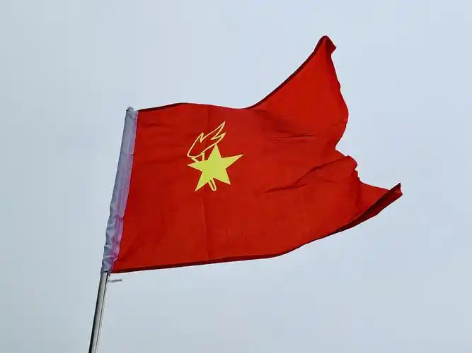 研学|走,我们一起去觅秋 写美篇正是秋季研学好时光 枫坑水库三面环山