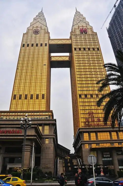 重庆南滨路双子塔