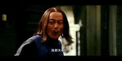 六个人,还当着人家丈夫,还让人看,啊呸,恶心,我都关着灯.