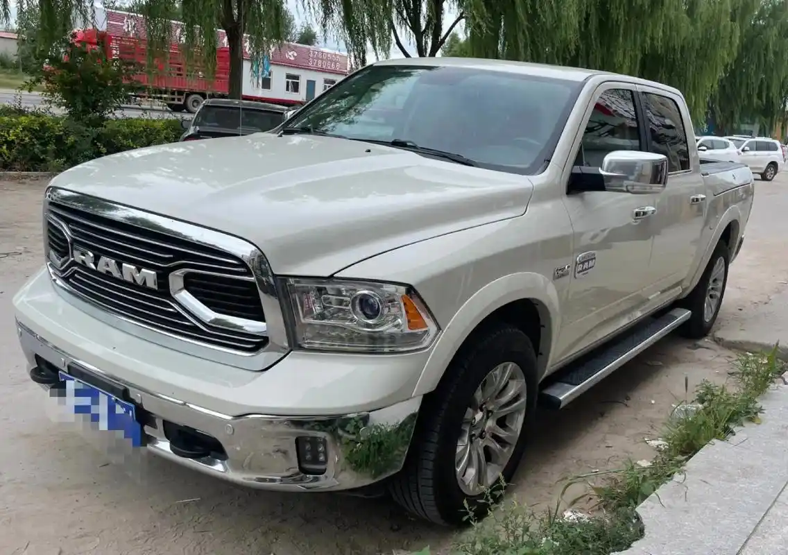 道奇公羊.17年11月份公羊长角号,边厢,刺绣座椅,皮卡中的 - 抖音