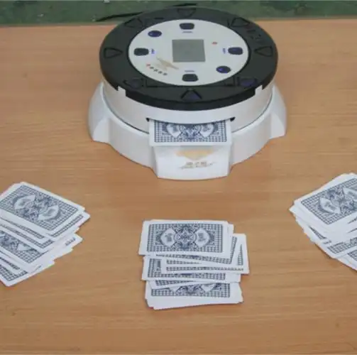 扑克全自动电池洗牌机电动桌游娱乐乐插洗牌智能发牌机