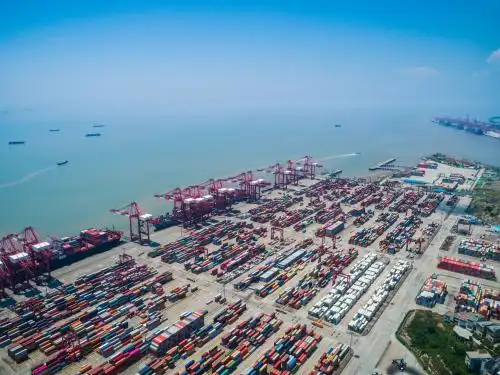 上海小洋山深水港国际集装箱码头