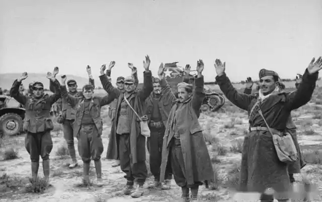 打仗对于他们而言太难了,二战北非战场投降的意大利人