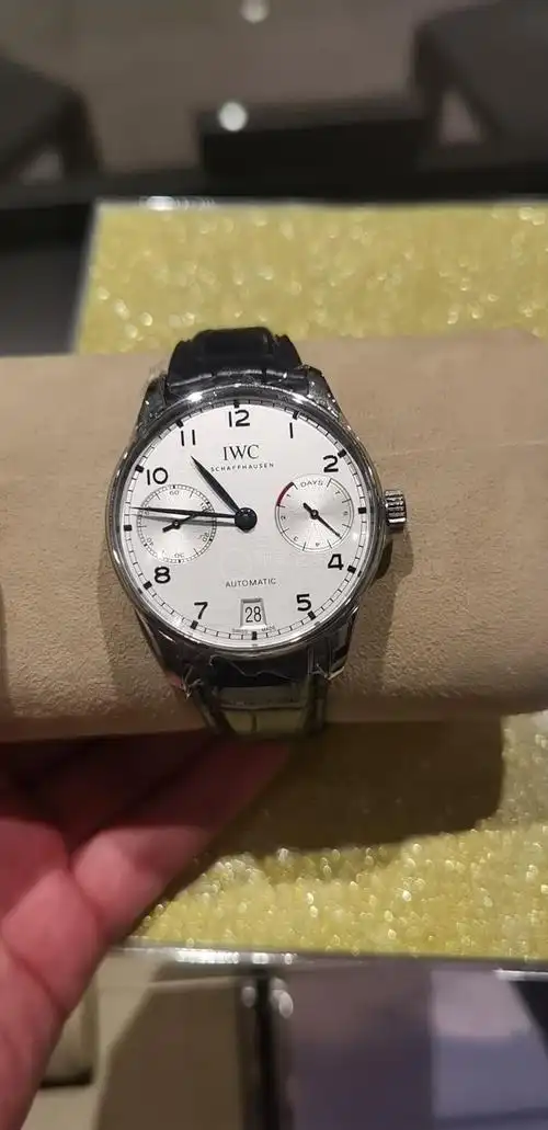 正装虐我千百遍,我待葡七如初恋_万国社区|腕表之家xbiao.com