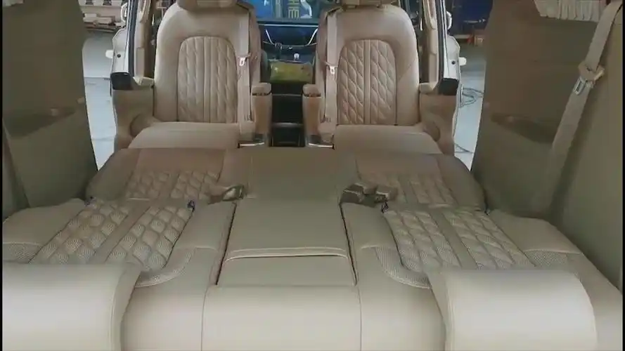 合正:别克gl8改后排床,看到效果感觉钱没白花