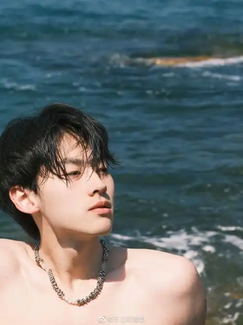 帅哥##颜值##小鲜肉##腹肌