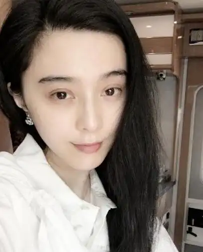 星女神任性晒素颜照_大陆星闻_明星-超级明星