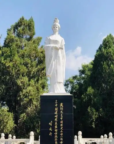 武则天是不是很美啊?在山西有一尊她的真容雕像