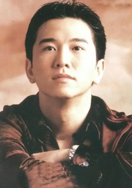 从叱咤半个娱乐圈,到沦为配角,"万人迷"温兆伦怎么突然不红了