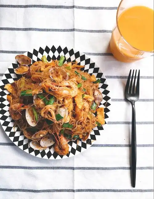 周末早餐双人份海鲜炒粉干碳水化合物真ta