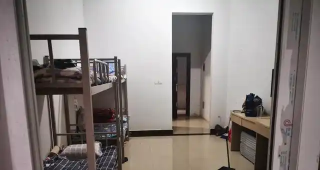 宿舍实拍照片