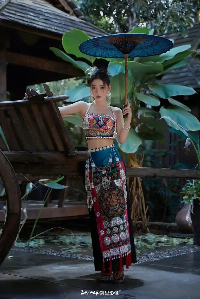 西双版纳旅拍.#西双版纳写真 #西双版纳傣族姑娘 #西双版纳 - 抖音