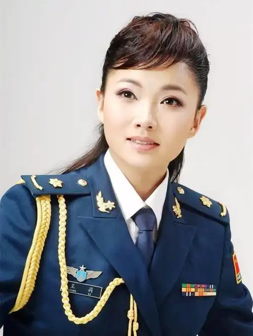 5万元明星简介王莉,1980年6月出生于安徽合肥,国家一级演员,中国音乐