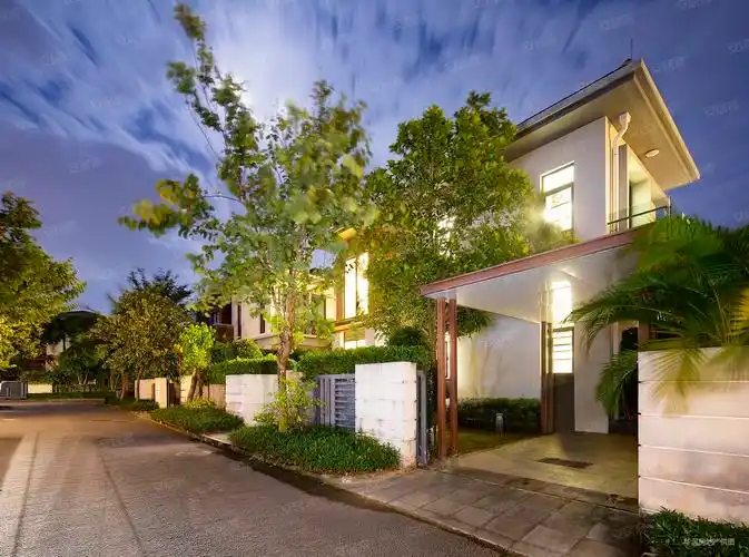 佳兆业端头位别墅~月返租1.5万)送私人泳池~送精装 山海湾