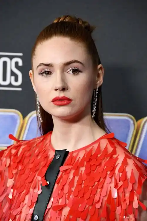 凯伦吉兰写真曝光,这身材简直让人欲罢不能!