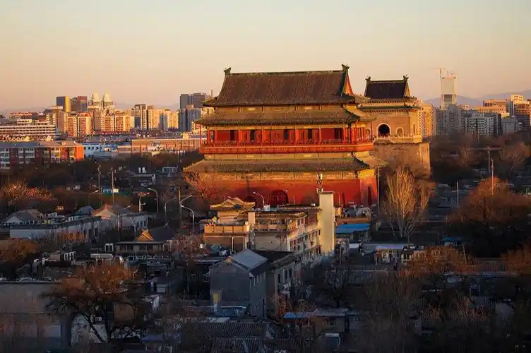 晨光中的南锣鼓巷