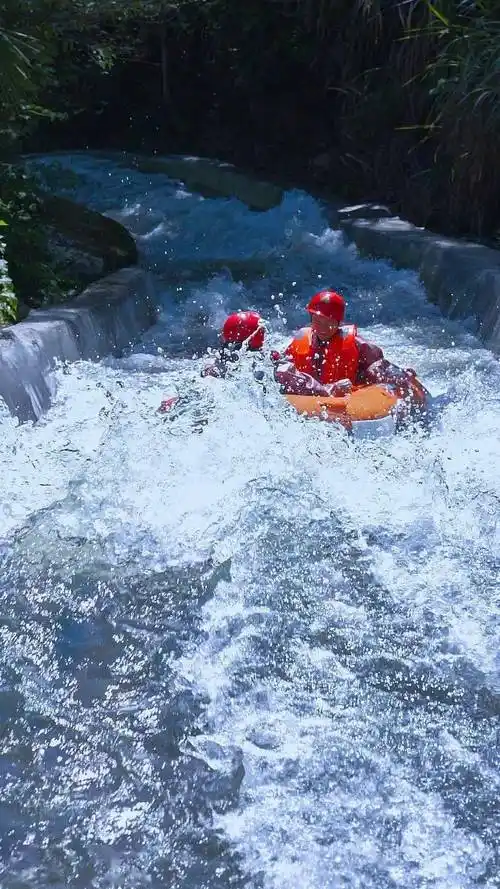2022五一奇幻开漂江西九瀑峡漂流全家p的双河道奇幻漂流