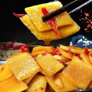 爽脆萝卜皮爽口酸甜味香辣味萝卜干块萝卜酱菜早饭菜泡菜