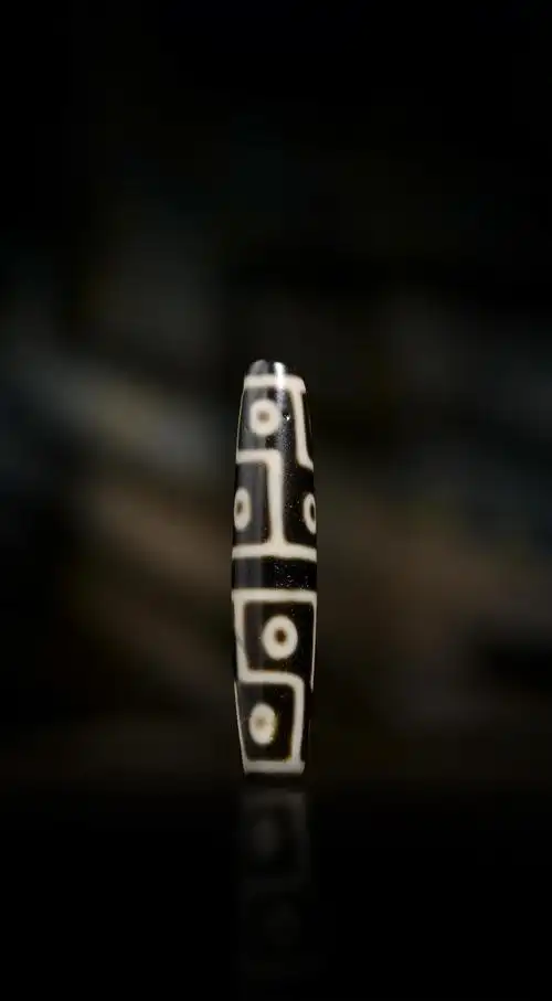 《千年至纯12眼天珠》,来自追逐喜马拉雅天珠馆 &amp; 随喜古艺术