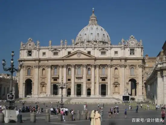 古罗马之后欧洲不少建筑依然延续或者借鉴了巴西利卡的风格,比如文艺