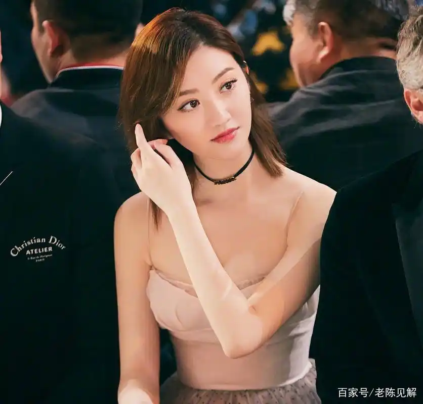 景甜内衣秀出新高度,有没有甜到你心里呀?