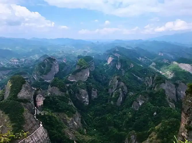 8月桂林资源县八角寨和天门山