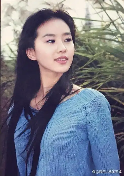 "清纯玉女"刘诗诗:嫁大17岁吴奇隆,婚后八年里有幸福也有泪水