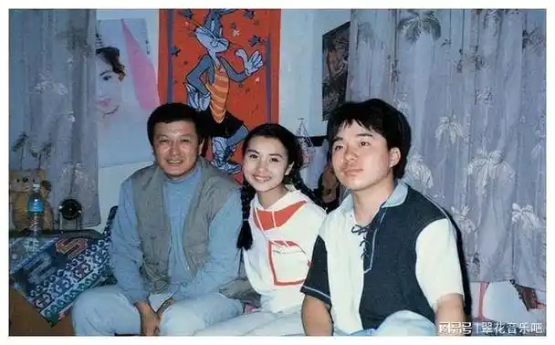 "万人迷"陈好:事业大好时隐退,嫁富豪老公连生三子,现状如何