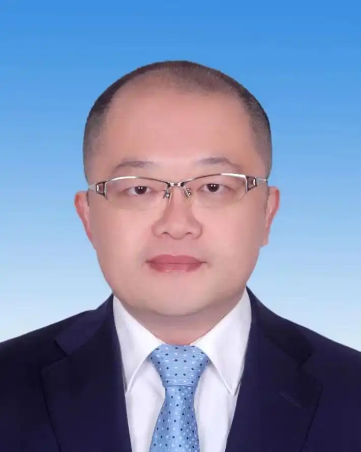 郭文海当选中山市人大常委会主任肖展欣当选中山市市长