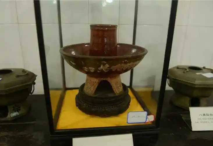 历史趣谈:原来古代人也爱吃火锅,吃得还比咱讲究