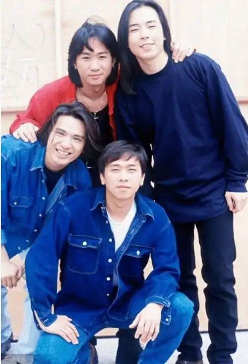 胞弟曝黄家驹写歌会找参考并删除创作记录|黄家驹|黄家强|beyond_新浪