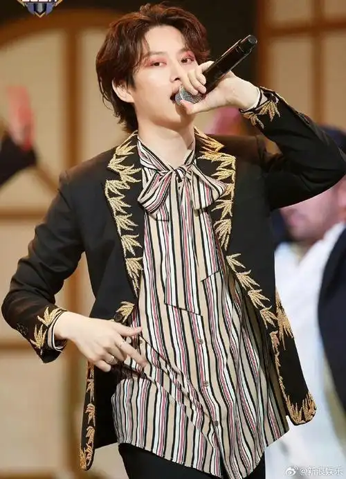 金希澈回应##金希澈说没和nct单独喝过酒#近日,有网友发文爆料sm男