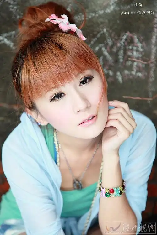 台湾美女倩倩比基尼写真好身材美腿白嫰没话说10