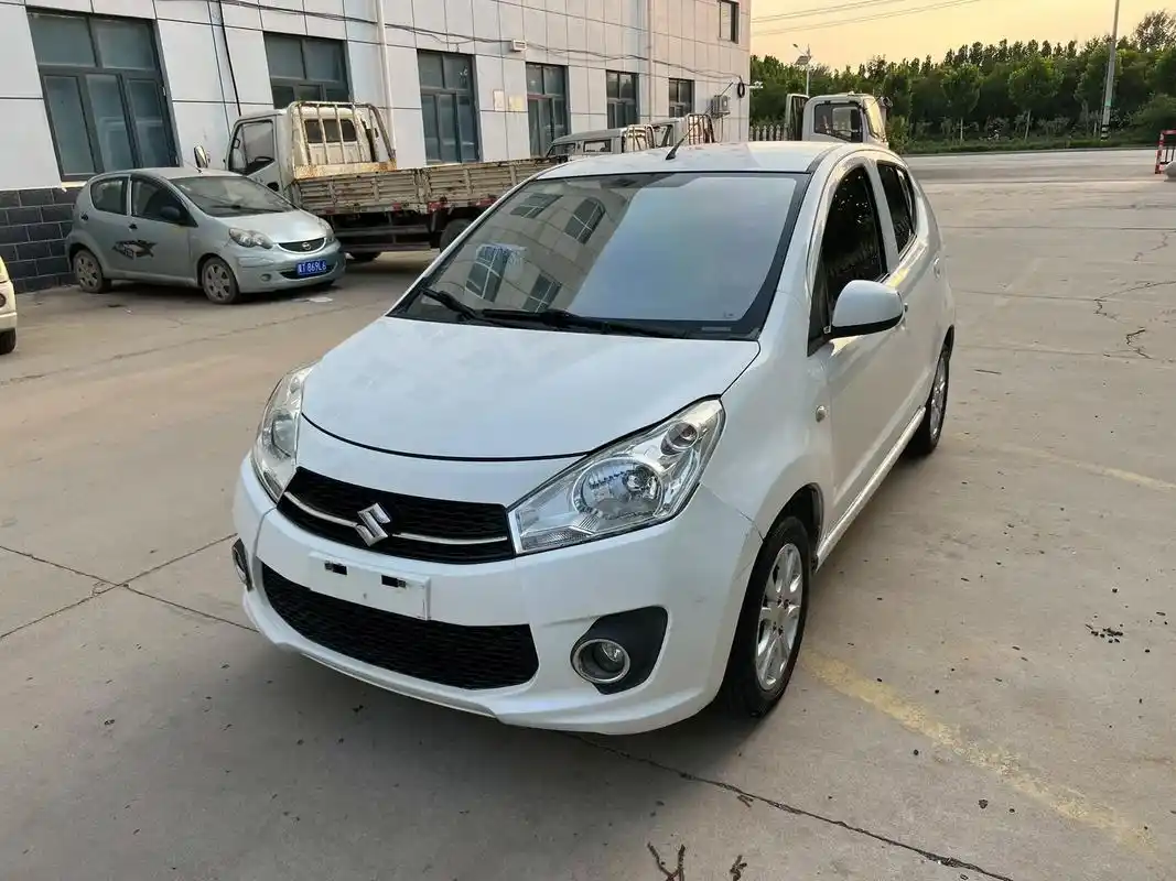 13年铃木奥拓,一代保值神车,1.0自 - 抖音