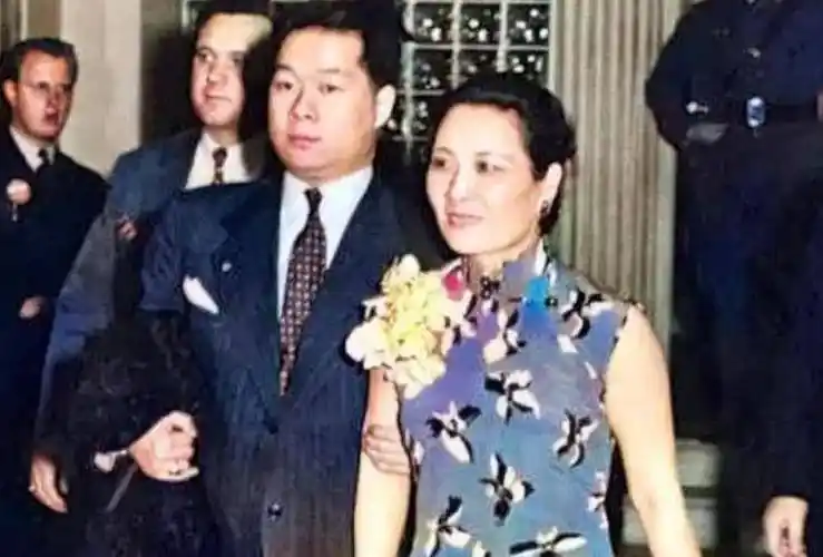 孔令侃为与舅舅平起平坐硬要娶舅妈亲妹失败后负气移居美国