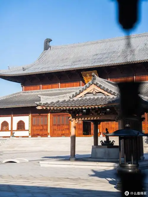 一,漫步广德寺在宁海,大海与青山交织出一曲优雅的交响乐,仿佛大自然