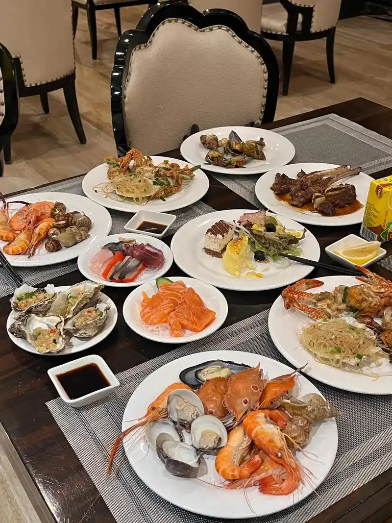 海鲜大餐 #高性价比自助餐推 - 抖音