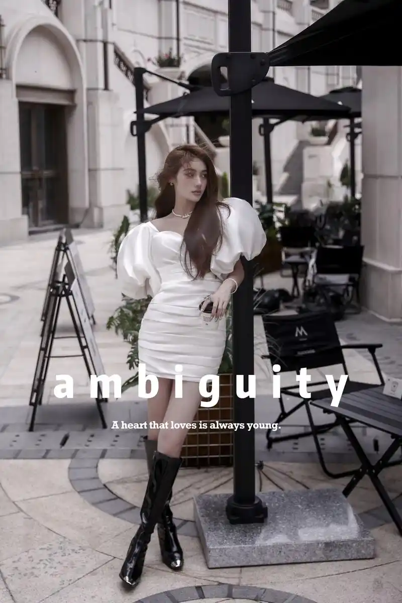 95后必拍的街拍写真~ins时尚杂志风.741538363034 - 抖音