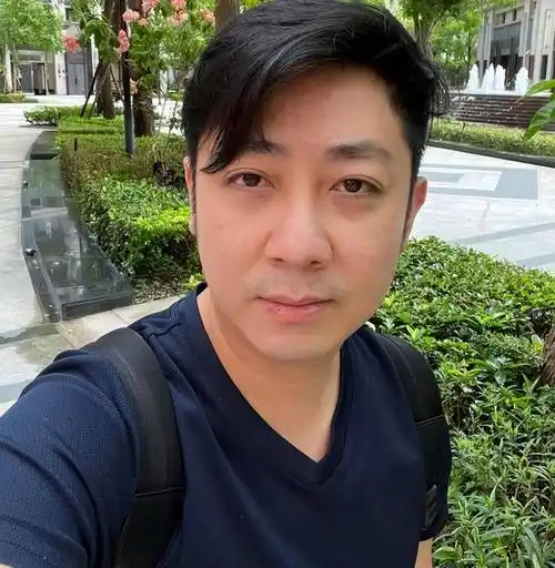 王瞳首发声透露老公状况很糟,好友还原艾成坠楼经过_王彤_艾诚_客人