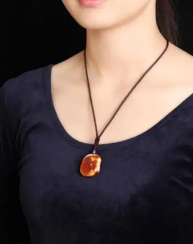 俏色 天然琥珀蜜蜡吊坠(含配绳)多款可选