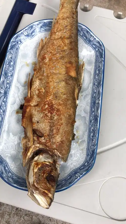煎焦酥皮大白鱼