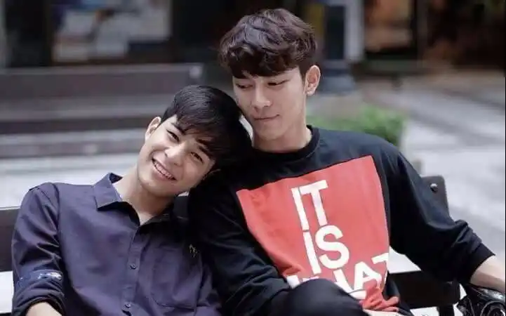 《爱的着陆》mewart直播秀恩爱