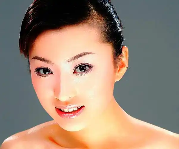 修一张曝光过度的图